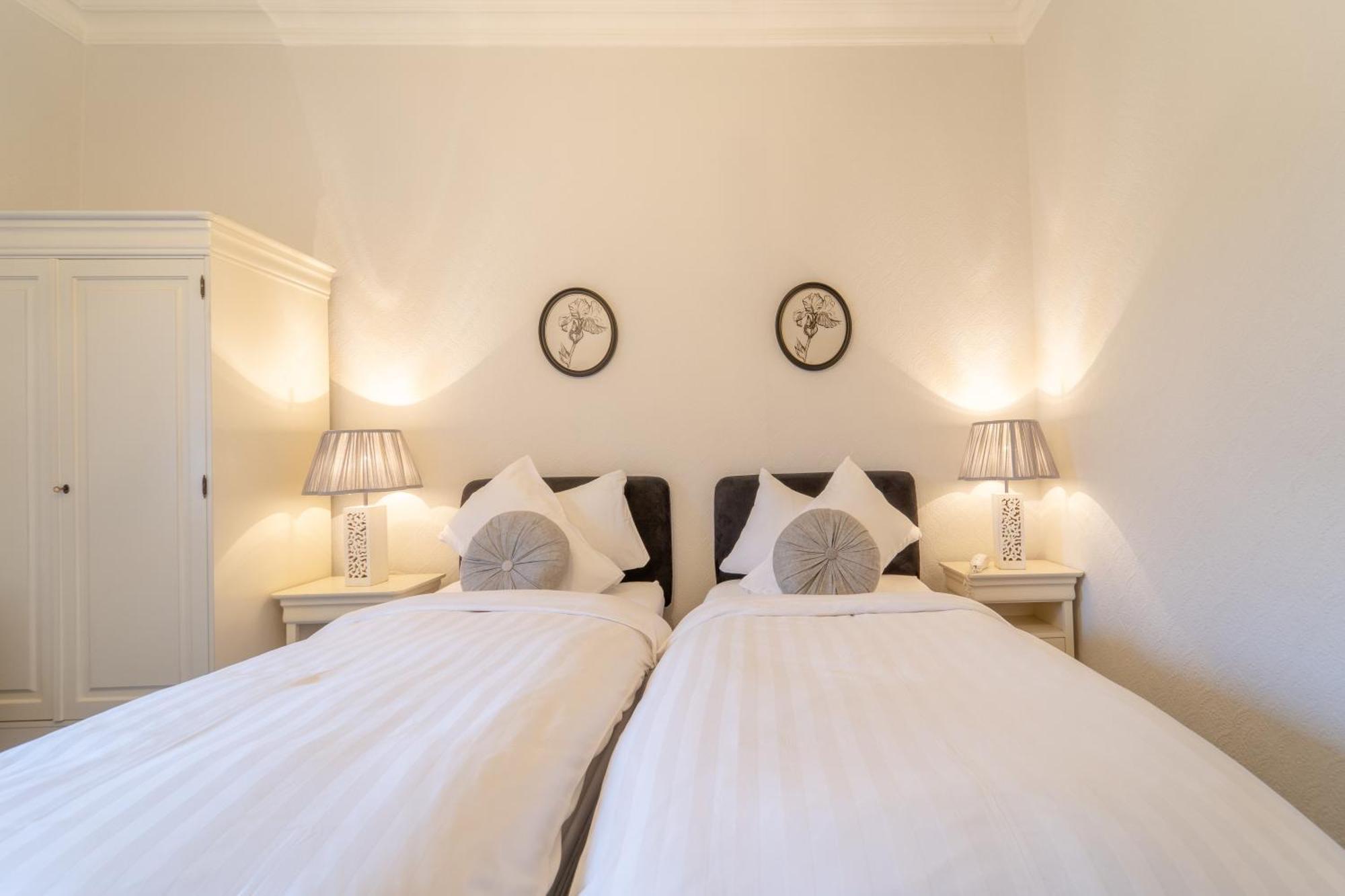 Отель Bankton House Ливингстон Экстерьер фото